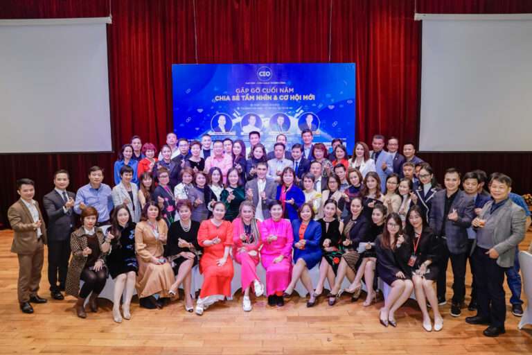CEONguyễn Thị Dung tham gia gặp gỡ cuối năm CLB CEO chìa khóa thành công