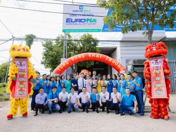 TƯNG BỪNG KHAI TRƯƠNG TỔNG KHO NHÔM CHI NHÁNH ĐÀ NẴNG