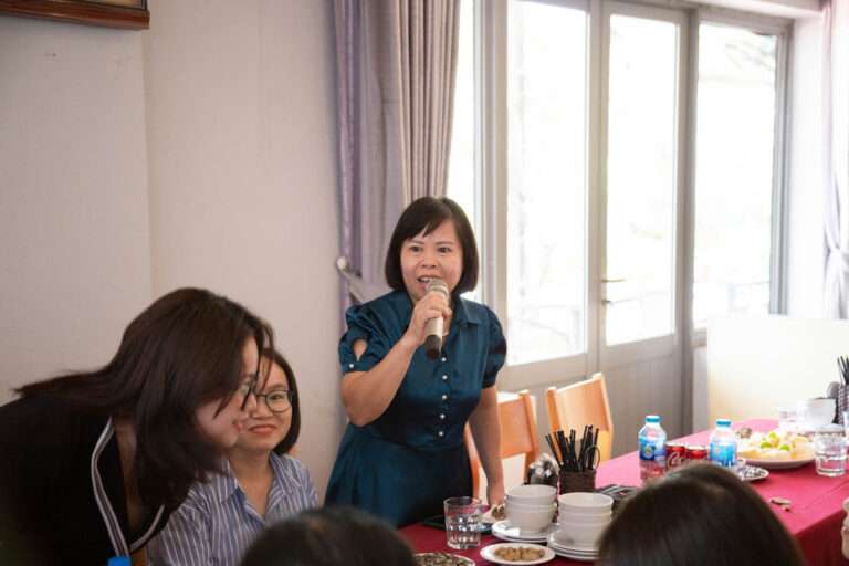 Nam Hải chào mừng ngày phụ nữ Việt Nam: “Tôn vinh một nửa của thế giới”