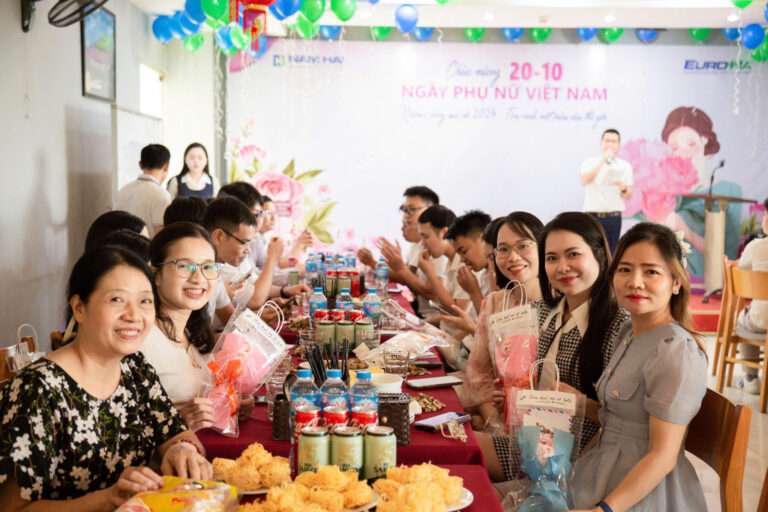 Nam Hải chào mừng ngày phụ nữ Việt Nam: “Tôn vinh một nửa của thế giới”