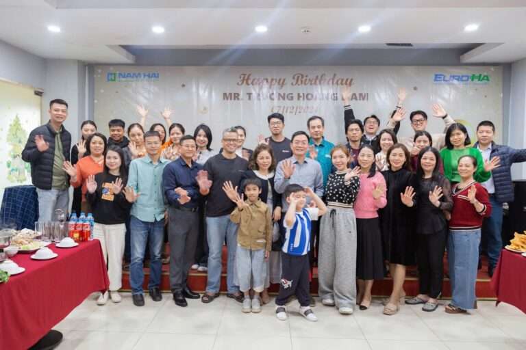KHOẢNH KHẮC SINH NHẬT ĐÁNG NHỚ CỦA GIÁM ĐỐC TRƯƠNG HOÀNG NAM